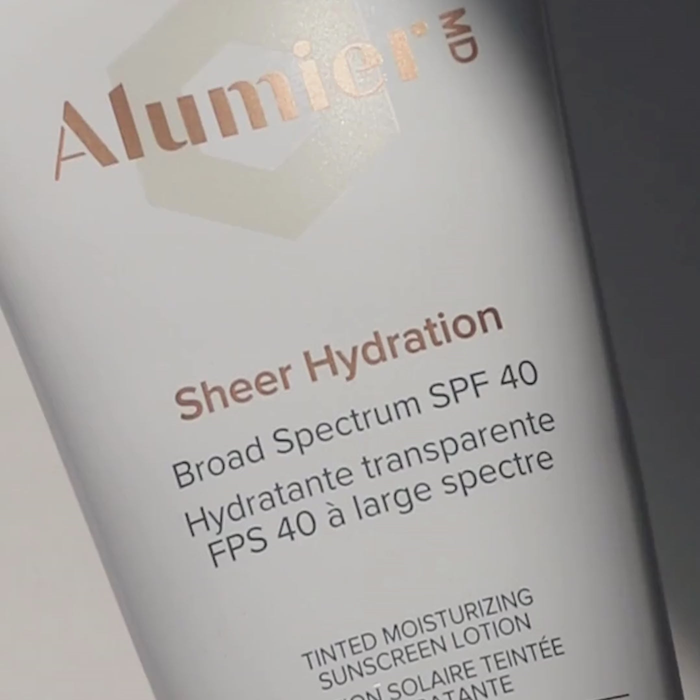 Sheer Hydration | SPF 40 | Versatile Tinted Mineral Sunscreen